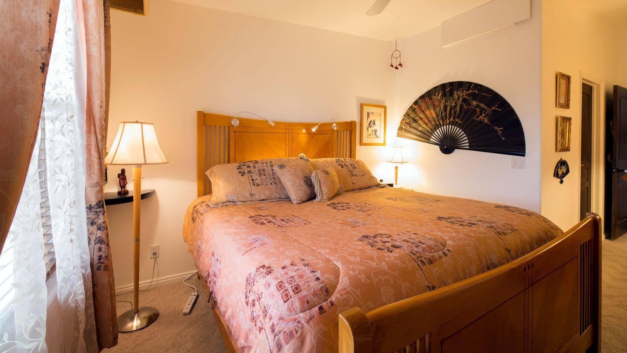 Dreamkatchers Lake Powell Bed & Breakfast Big Water Exterior photo