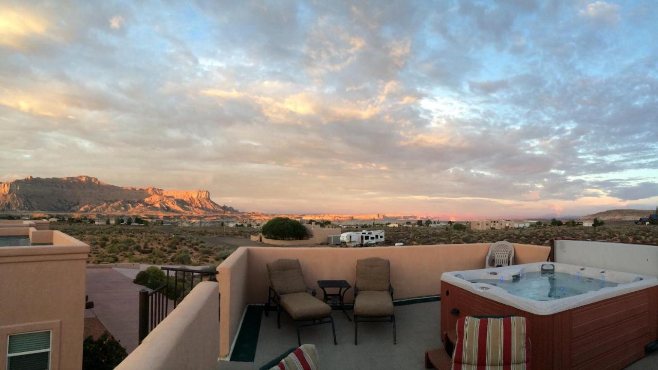 Dreamkatchers Lake Powell Bed & Breakfast Big Water Exterior photo